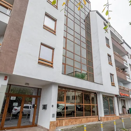 Jewelry - 1 Bedroom Appartement *